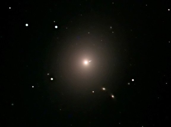 Deepsky-Schwarzes-Loch-M87-Otmar-Nickel.jpg  