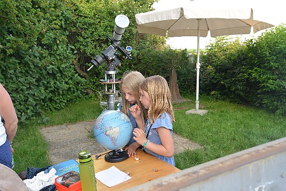 Astrokids-Johannes-Krzeslack-03.jpg  